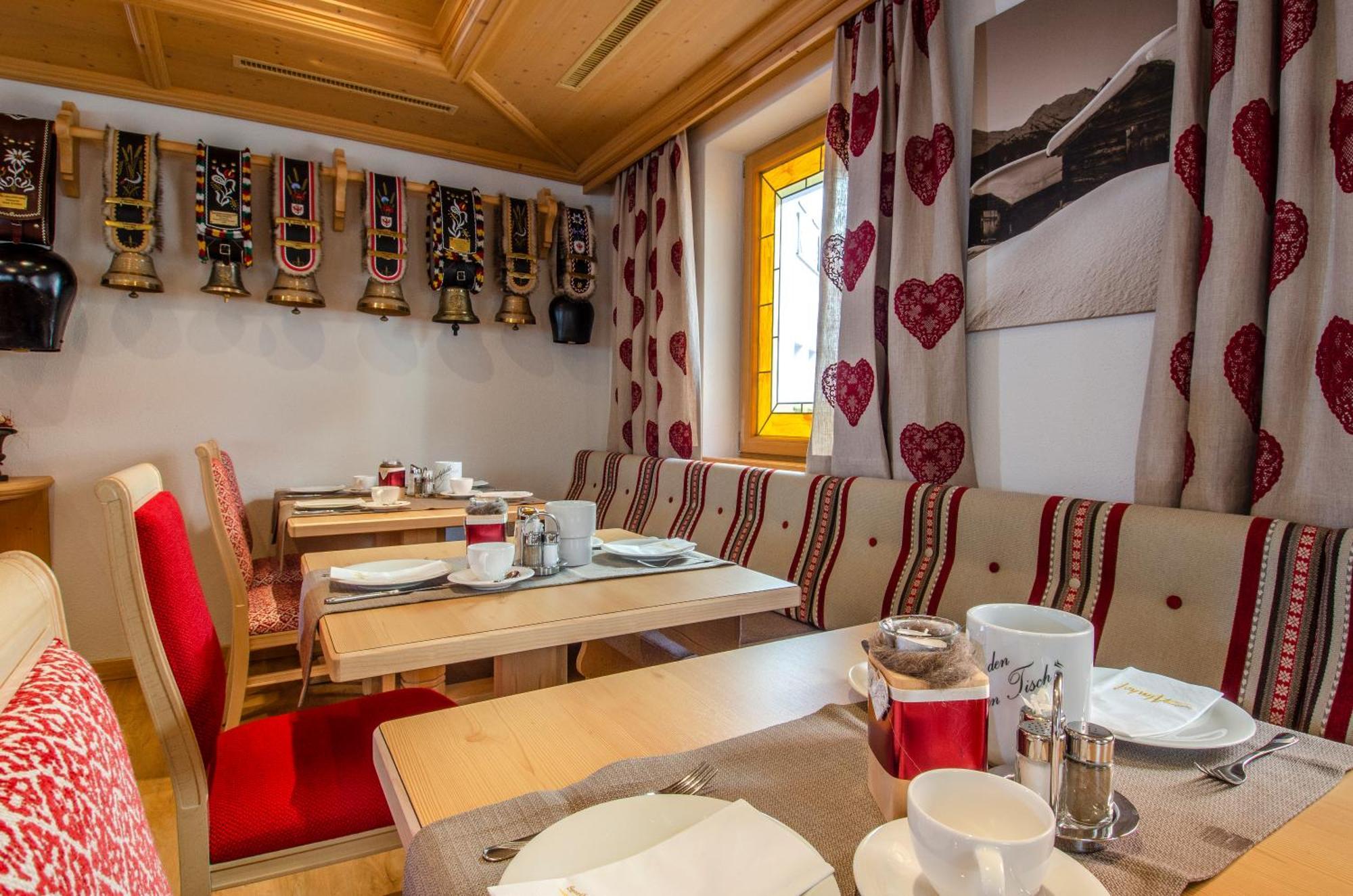 Sporthotel Almhof Ischgl Kültér fotó